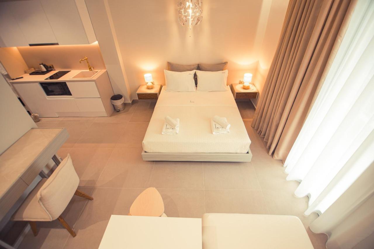 Io Luxury Pool & Hot Tub Suites Preveza Luaran gambar