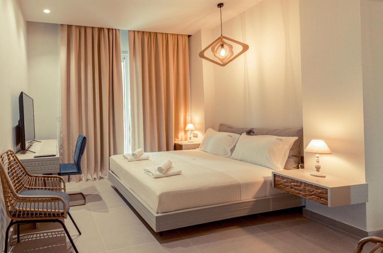 Io Luxury Pool & Hot Tub Suites Preveza Luaran gambar