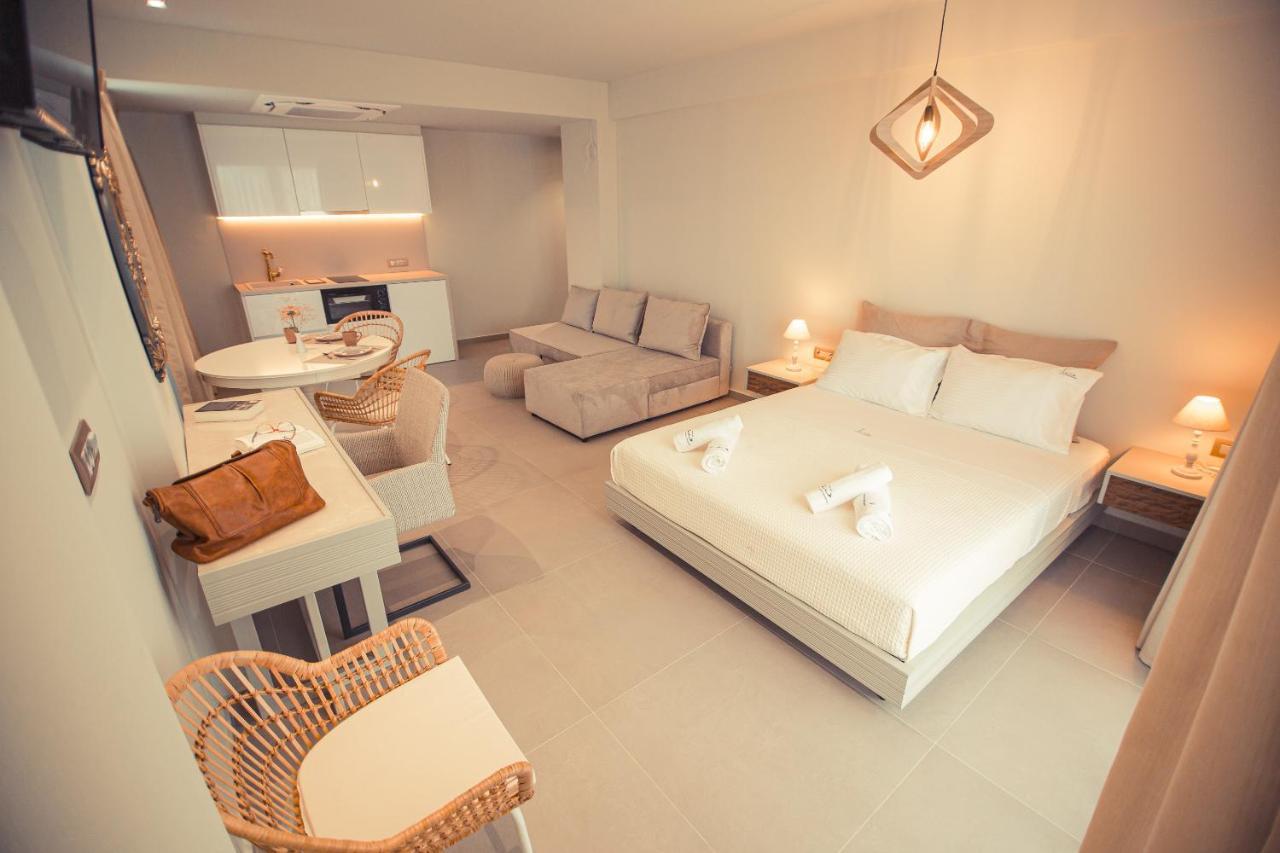 Io Luxury Pool & Hot Tub Suites Preveza Luaran gambar