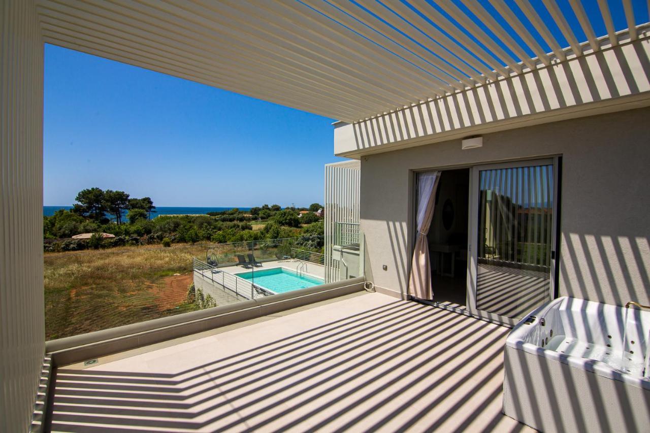 Io Luxury Pool & Hot Tub Suites Preveza Luaran gambar