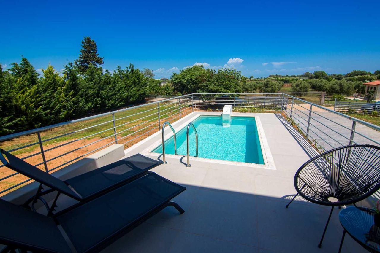 Io Luxury Pool & Hot Tub Suites Preveza Luaran gambar
