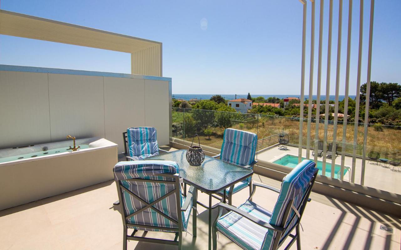 Io Luxury Pool & Hot Tub Suites Preveza Luaran gambar