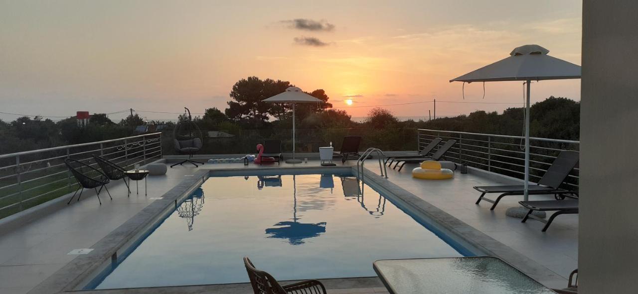 Io Luxury Pool & Hot Tub Suites Preveza Luaran gambar